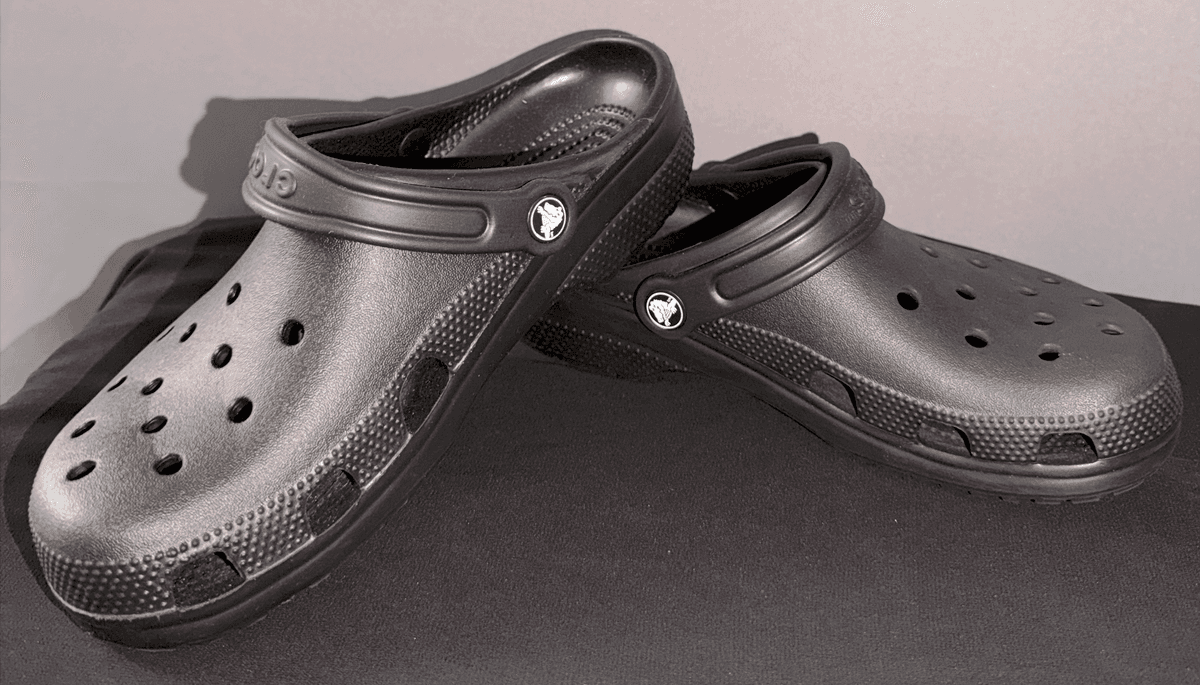 Crocs negros