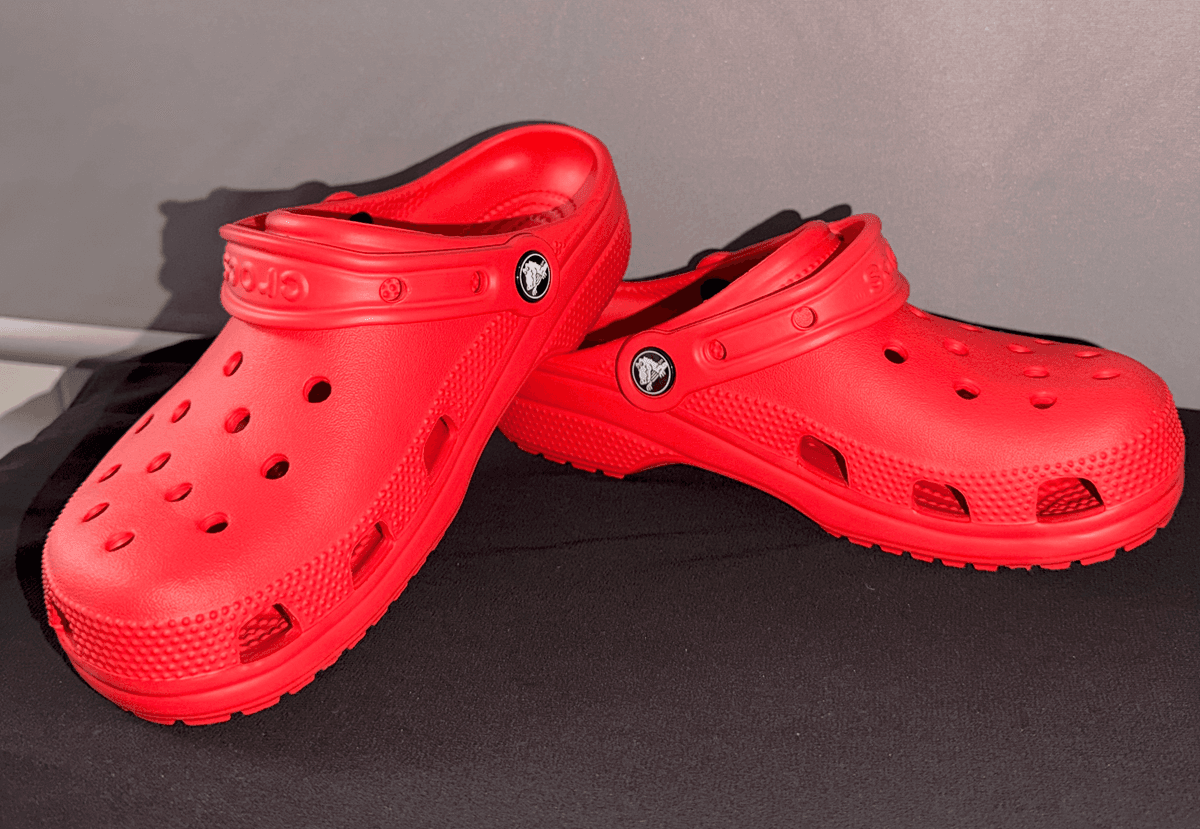 Crocs rojos